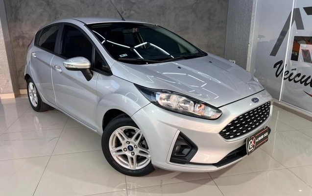imagem-https://www.socarrao.com.br/sc-vehicle-images-prod/2202704/1787340536085-8194859_3_B_b20c9ef102.jpeg