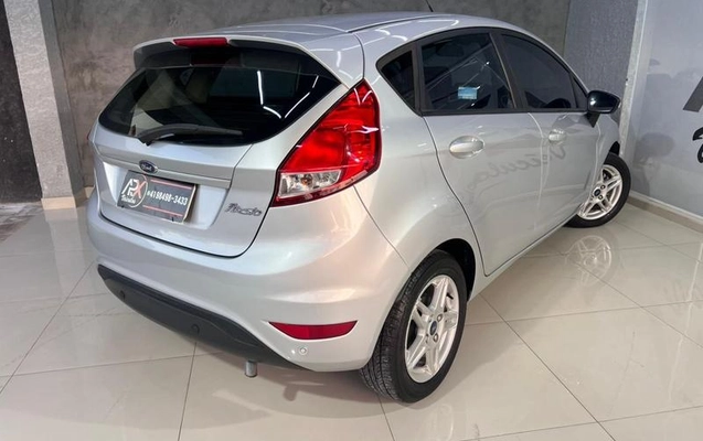 imagem-https://www.socarrao.com.br/sc-vehicle-images-prod/2202704/1787340536085-8194859_6_B_b5fd5fffa7.jpeg