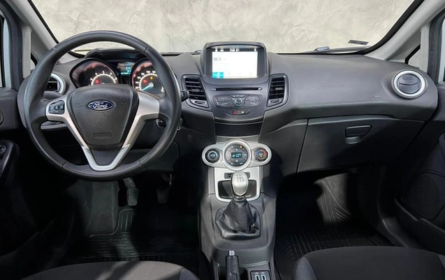 imagem-https://www.socarrao.com.br/sc-vehicle-images-prod/2202704/1787340536086-8194859_12_B_b36aa42c44.jpeg