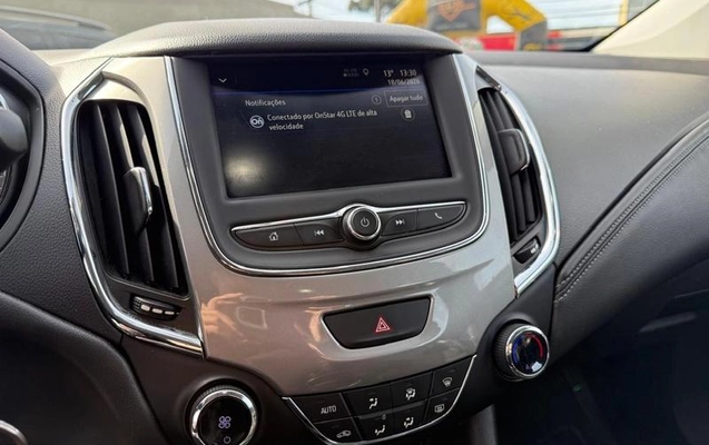imagem-https://www.socarrao.com.br/sc-vehicle-images-prod/2202756/1789664526697-8199823_7_B_c5e9480bf0.jpeg