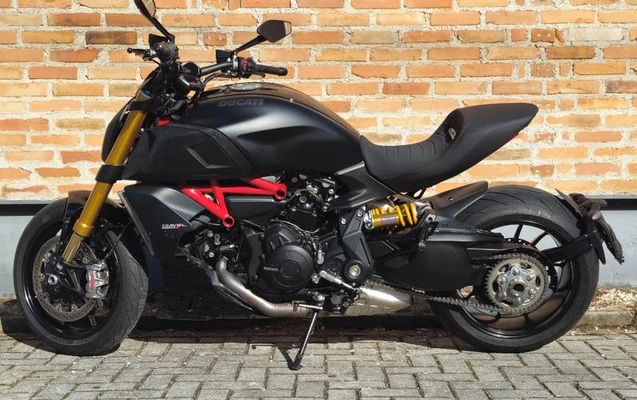 imagem-https://www.socarrao.com.br/sc-vehicle-images-prod/2203126/1789482060746-8200047_0_B_faf2a500e8.jpeg