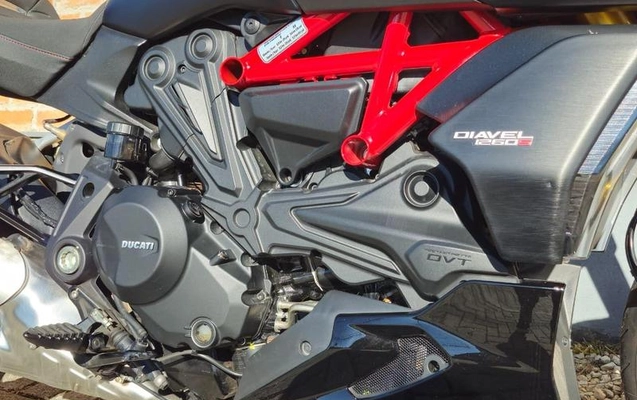 imagem-https://www.socarrao.com.br/sc-vehicle-images-prod/2203126/1789482060763-8200047_10_B_43f60a11b6.jpeg