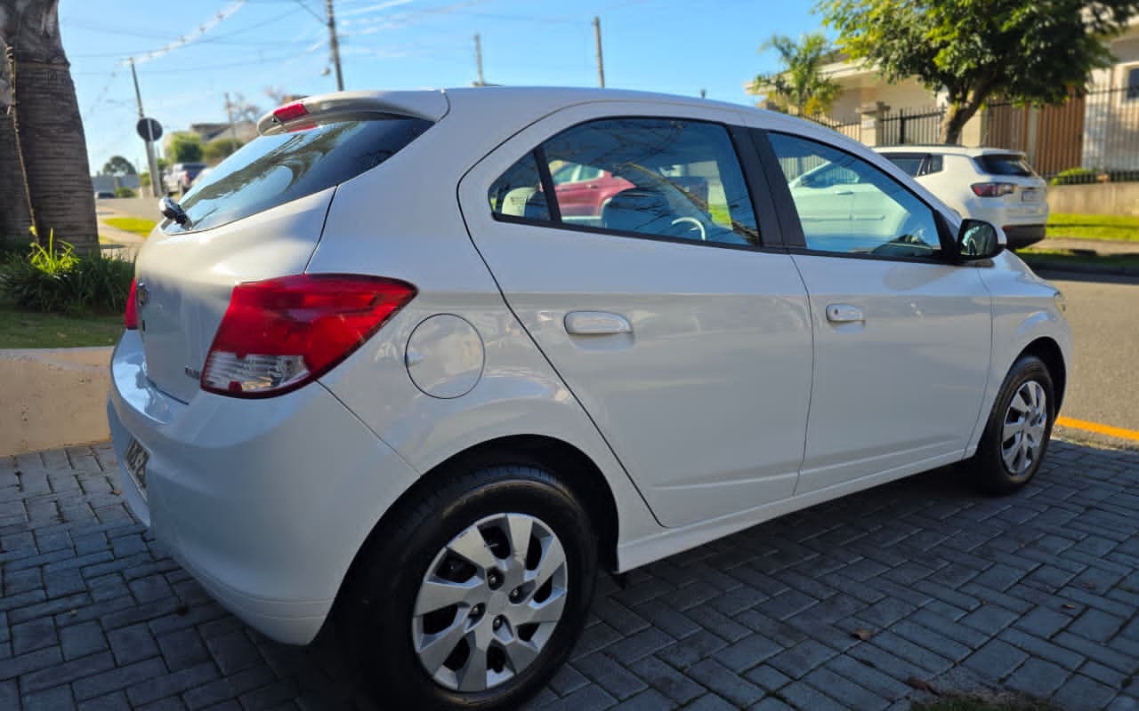 imagem-https://www.socarrao.com.br/sc-vehicle-images-prod/2203242/1781807511645-SU1HLTIwMjYwNjE4LVdBMDAzOC5qcGc.jpg