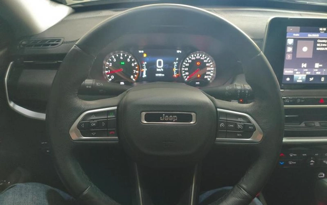 imagem-https://www.socarrao.com.br/sc-vehicle-images-prod/2203373/1782995000441-8200307_13_B_7b9d162808.jpeg