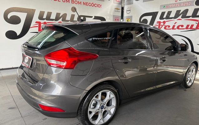 imagem-https://www.socarrao.com.br/sc-vehicle-images-prod/2203675/1785872358560-47790751-2e6e-42f8-9c4d-50196f15432b.jpg
