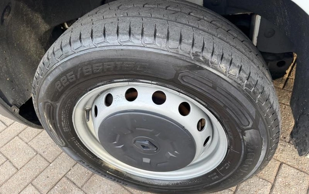 imagem-https://www.socarrao.com.br/sc-vehicle-images-prod/2203697/1781811873801-8200558_3_B_18bf98da14.jpeg