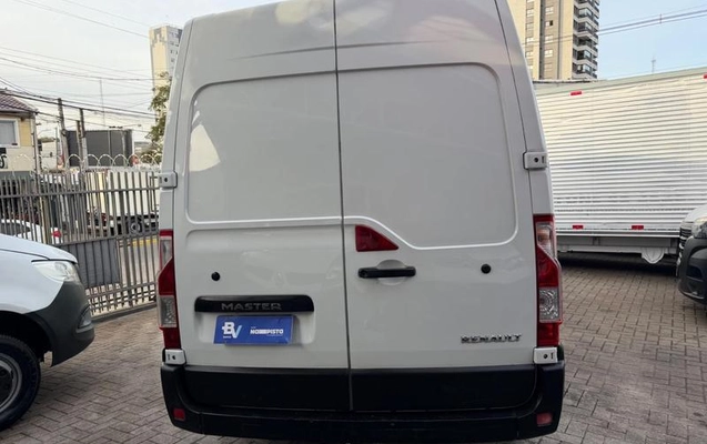 imagem-https://www.socarrao.com.br/sc-vehicle-images-prod/2203697/1781811873806-8200558_6_B_642009cb36.jpeg