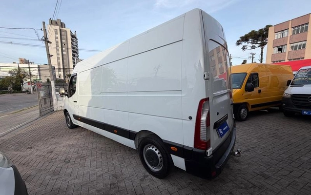 imagem-https://www.socarrao.com.br/sc-vehicle-images-prod/2203697/1781811873807-8200558_7_B_6b3e08fa3a.jpeg