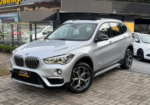 Bmw X1 2018 Prata — foto 1 de 3