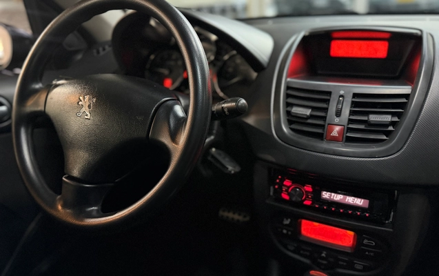 imagem-https://www.socarrao.com.br/sc-vehicle-images-prod/2204174/1787970924060-0e193521-0bf8-4de5-be11-6060f6e0ea9f.jpg