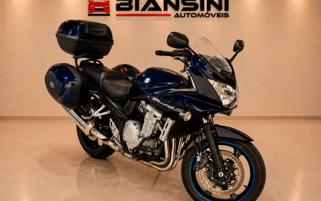imagem-https://www.socarrao.com.br/sc-vehicle-images-prod/2204237/1781811458524-2Vu9ieZtUUchuGXpnWG3NkZ4OoNRUclH.jpg