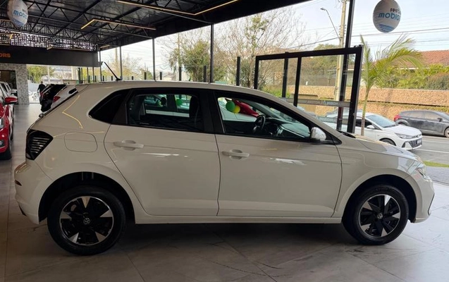 imagem-https://www.socarrao.com.br/sc-vehicle-images-prod/2204624/1785351415872-8180937_12_B_6f2c359298.jpeg