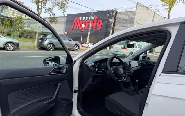 imagem-https://www.socarrao.com.br/sc-vehicle-images-prod/2204624/1785351415912-8180937_17_B_950dbd0da1.jpeg