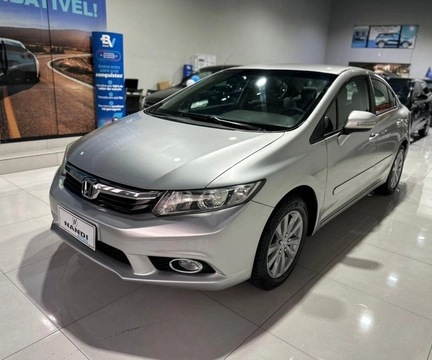 Honda Civic 2014 Prata — foto 1 de 3