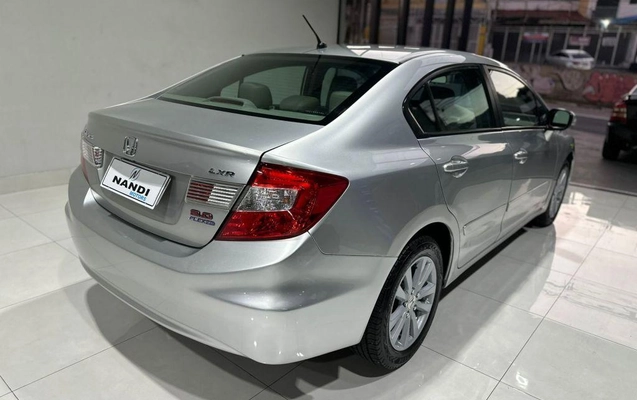 imagem-https://www.socarrao.com.br/sc-vehicle-images-prod/2204626/1781812906401-1227399.jpeg