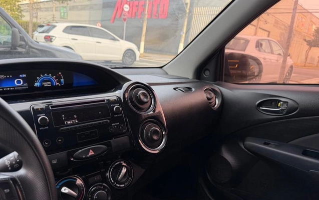 imagem-https://www.socarrao.com.br/sc-vehicle-images-prod/2204752/1785329165825-8173368_20_B_0b763f717a.jpeg