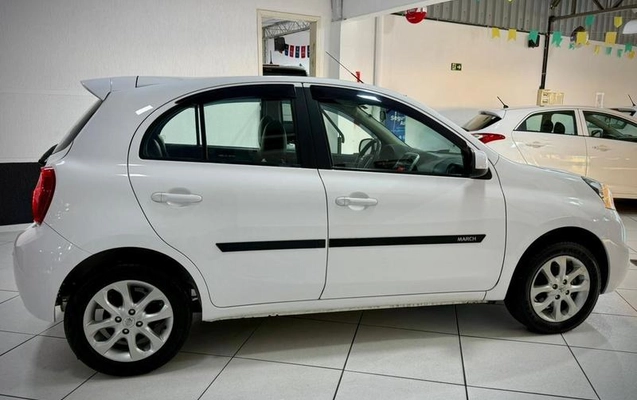 imagem-https://www.socarrao.com.br/sc-vehicle-images-prod/2204865/1788467899178-8201111_1_B_236c2a6b01.jpeg