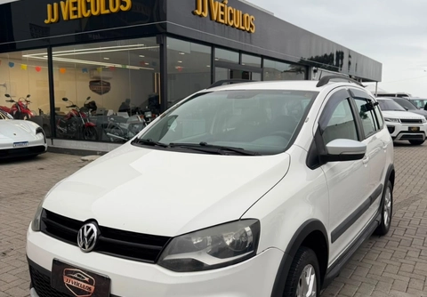 Volkswagen SpaceCross 2014 Branco — foto 1 de 3