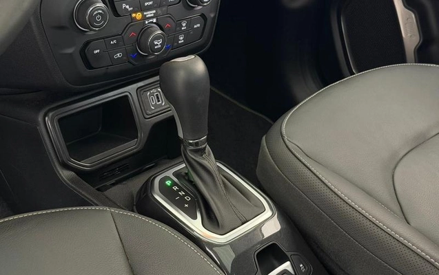 imagem-https://www.socarrao.com.br/sc-vehicle-images-prod/2205061/1788443721419-8199858_9_B_19f751166d.jpeg