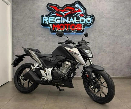 Honda CB 300F Twister Flex 2026 Cinza — foto 1 de 3
