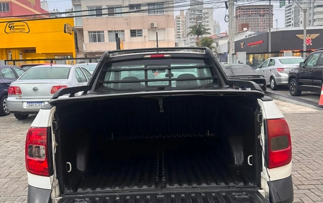 imagem-https://www.socarrao.com.br/sc-vehicle-images-prod/2205389/1785515774163-gb-97e90da.jpeg