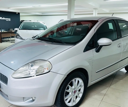 Fiat Punto 2011 Prata — foto 1 de 3