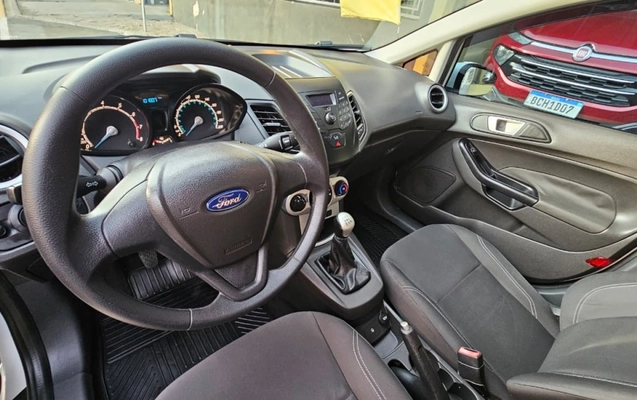 imagem-https://www.socarrao.com.br/sc-vehicle-images-prod/2205703/1781816085058-xuj0f04QnVBLsIyeguEAYNQ57XUJQXlV.jpg