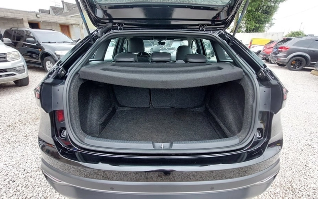 imagem-https://www.socarrao.com.br/sc-vehicle-images-prod/22063/1774976980929-vehicle_image_1762787844_7d6b5b4a12993d18585b0f7155ff67e5.jpeg