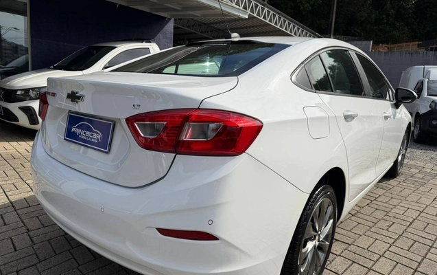 imagem-https://www.socarrao.com.br/sc-vehicle-images-prod/2206317/1782509465800-4a38eed84c014ce687709e37ea1f5c77_1782509391467.jpg