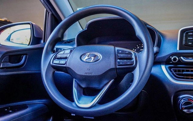 imagem-https://www.socarrao.com.br/sc-vehicle-images-prod/2211/1784668007546-7303605_13_B_b7b627aeb9.jpeg