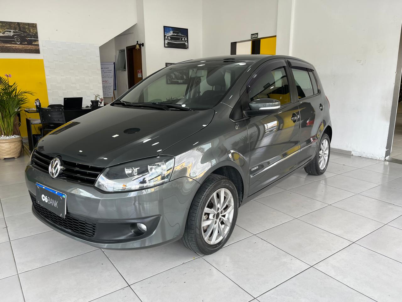 Volkswagen Fox PRIME/Hghi. IMOTION 1.6 T.Flex 8V 5p na cor Cinza em Campina Grande do Sul / PR - 22204
