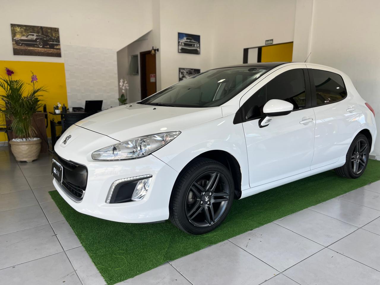 Peugeot 308 Active 1.6 Flex 16V 5p mec. na cor Branco em Campina Grande do Sul / PR - 22208