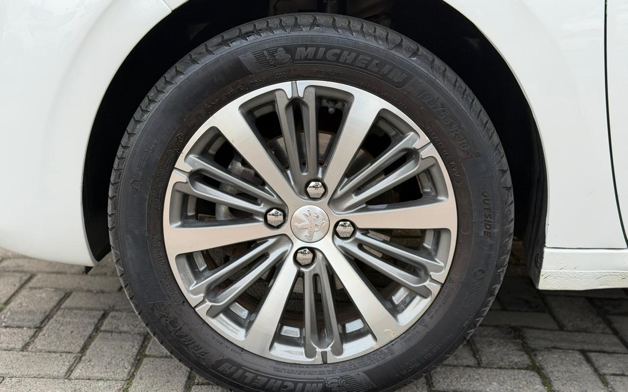 imagem-https://www.socarrao.com.br/sc-vehicle-images-prod/2224678/1781875725154-V2hhdHNBcHAgSW1hZ2UgMjAyNi0wNi0xOCBhdCAxNy4yMy41NCAoMSkuanBlZw.jpeg
