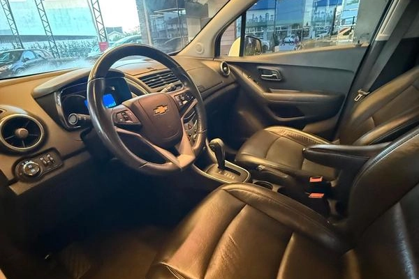 imagem-https://www.socarrao.com.br/sc-vehicle-images-prod/2224791/1781876385445-8194533_7_B_3716f5f595.jpeg