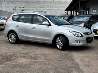 Hyundai i30cw 2012 Cinza — foto 1 de 3