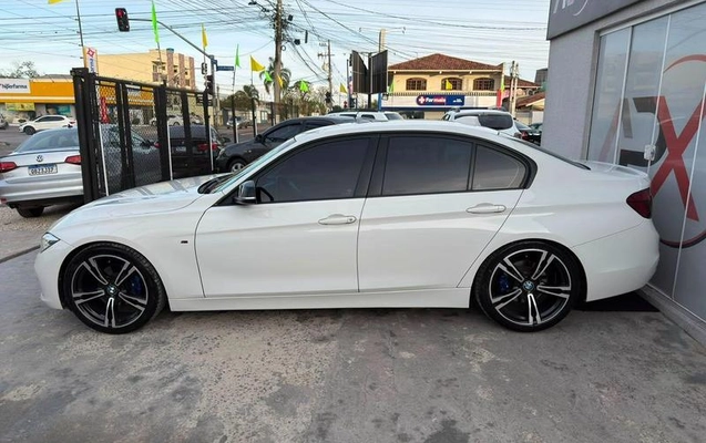 imagem-https://www.socarrao.com.br/sc-vehicle-images-prod/2225115/1790885795088-8183842_13_B_c4926112e0.jpeg
