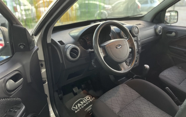 imagem-https://www.socarrao.com.br/sc-vehicle-images-prod/2225189/1789218382448-003_b05c827516e0f03f4e491b3516c56b0e.jpeg