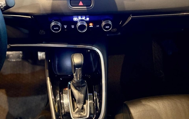 imagem-https://www.socarrao.com.br/sc-vehicle-images-prod/2225509/1788974785420-3c6eb528-65c0-448d-902f-7d7191c2c17e.jpg