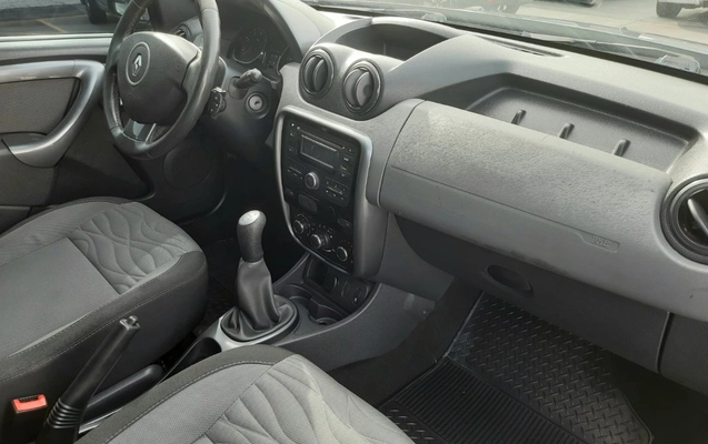 imagem-https://www.socarrao.com.br/sc-vehicle-images-prod/2225824/1781885037805-OS5qcGVn.jpeg