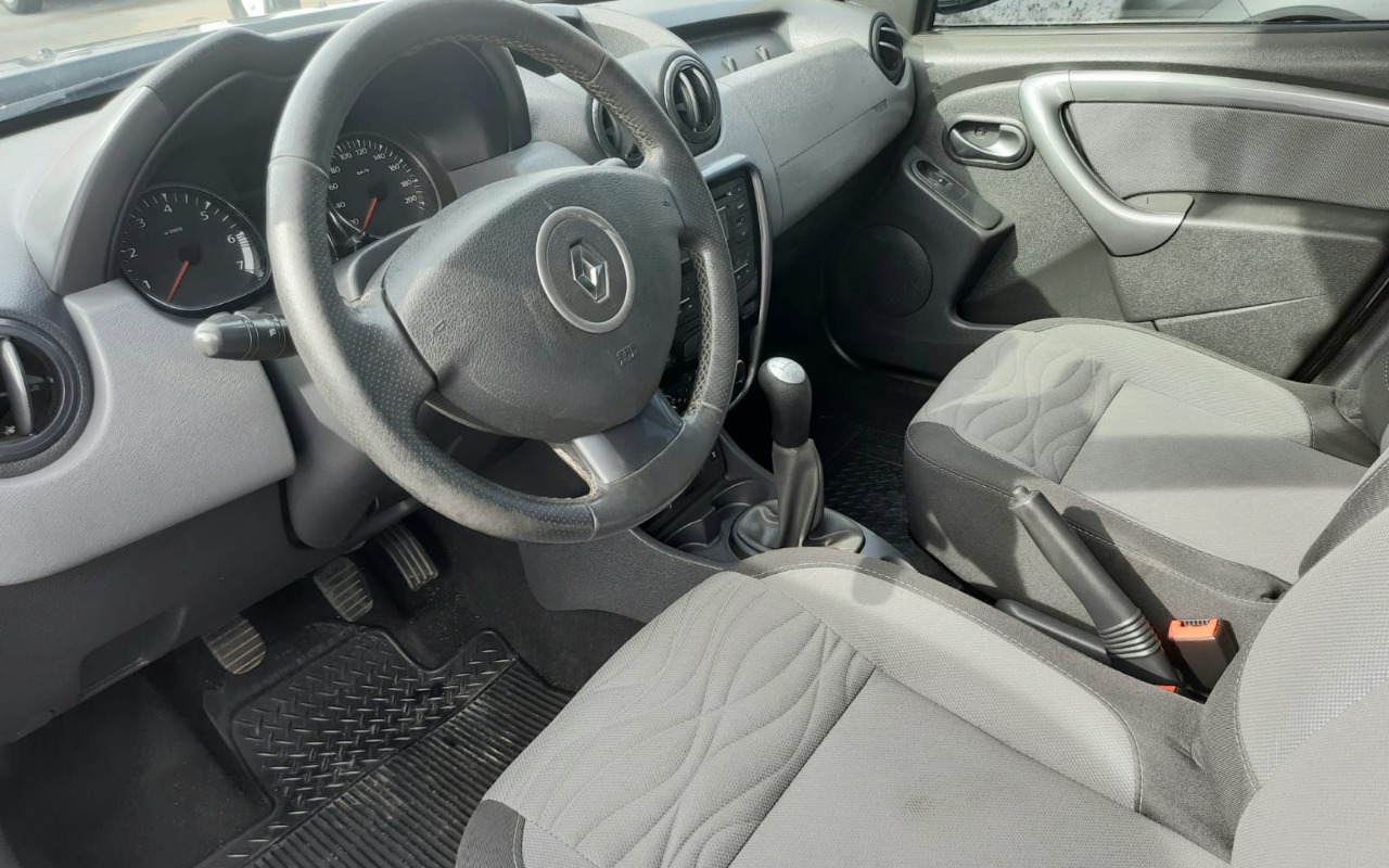 imagem-https://www.socarrao.com.br/sc-vehicle-images-prod/2225824/1781885037859-MTAuanBlZw.jpeg