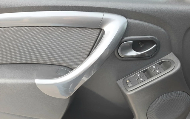 imagem-https://www.socarrao.com.br/sc-vehicle-images-prod/2225824/1781885037962-MTEuanBlZw.jpeg
