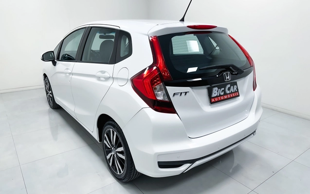 imagem-https://www.socarrao.com.br/sc-vehicle-images-prod/2226023/1783115511719-8cc05d95212041968d1b8a6953a3a455_1781877998862.jpg