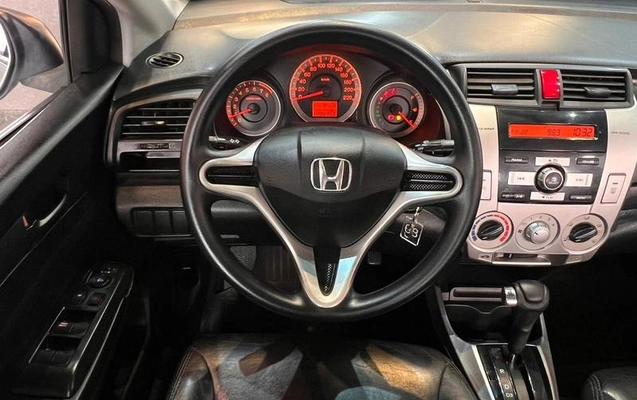 imagem-https://www.socarrao.com.br/sc-vehicle-images-prod/2226038/1787574071887-8109461_1_B_37ec48e791.jpeg