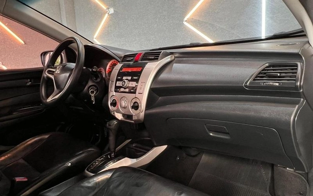 imagem-https://www.socarrao.com.br/sc-vehicle-images-prod/2226038/1787574071892-8109461_5_B_2e9cecd32f.jpeg