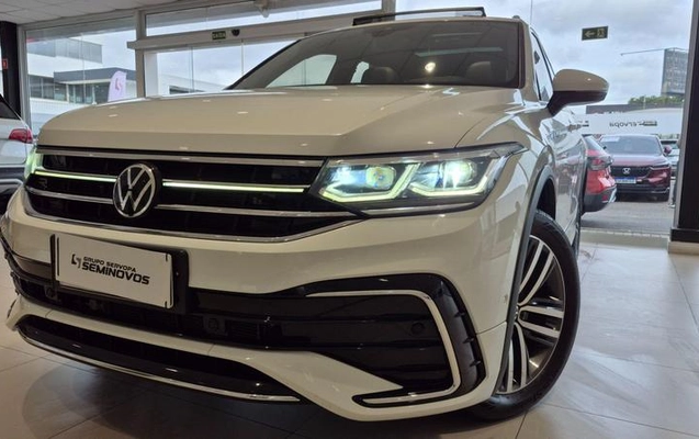 imagem-https://www.socarrao.com.br/sc-vehicle-images-prod/2226058/1792786663675-8202687_20_B_1fa4bfd6cf.jpeg