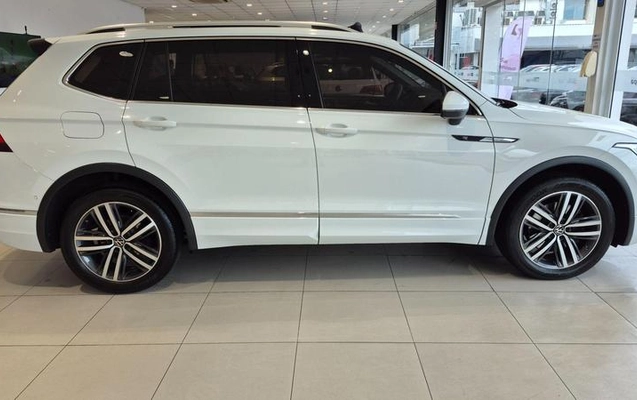 imagem-https://www.socarrao.com.br/sc-vehicle-images-prod/2226058/1792786663682-8202687_18_B_27478c1fa1.jpeg