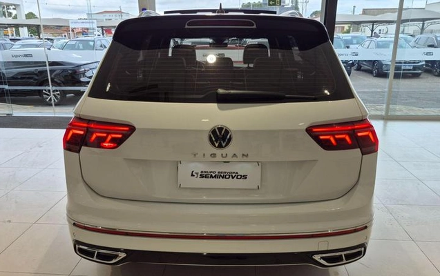 imagem-https://www.socarrao.com.br/sc-vehicle-images-prod/2226058/1792786663687-8202687_16_B_e35ed905cf.jpeg
