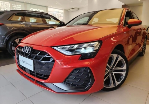 Audi A3 2025 Vermelho — foto 1 de 3