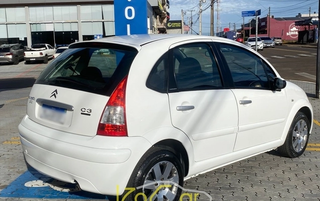 imagem-https://www.socarrao.com.br/sc-vehicle-images-prod/2226879/1781880524476-kTspea0V8XeDiX3GpxTVBELFXHrnNn7F.jpg