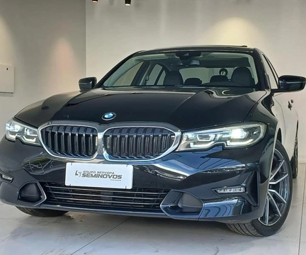 BMW 320i 2022 Preto — foto 1 de 3